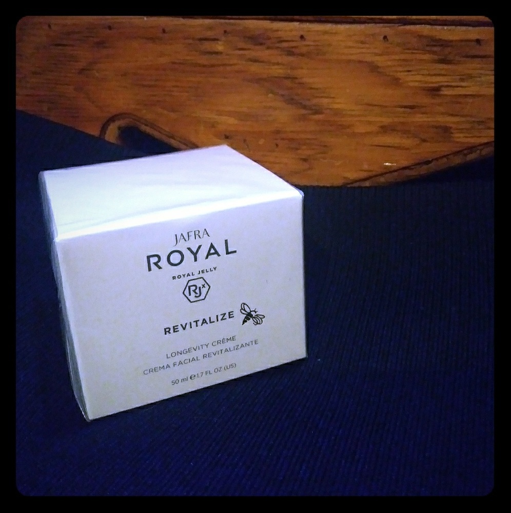 Jafra longevity creme